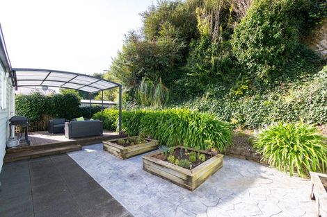 Photo of property in 131 Shakespeare Road, Bluff Hill, Napier, 4110