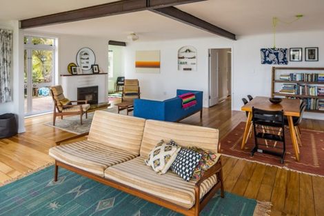 Photo of property in 8 Gordon Road, Plimmerton, Porirua, 5026