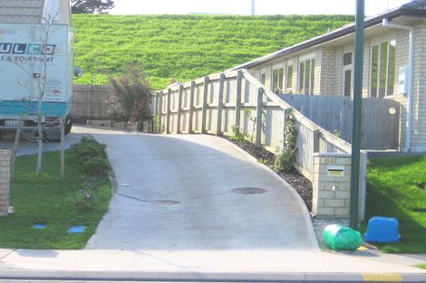 Photo of property in 10 Tauranga Place, Orewa, 0931