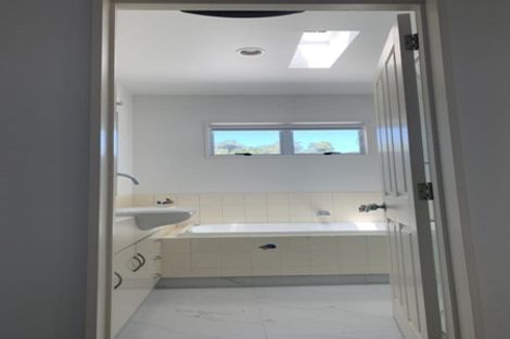 Photo of property in 19 Enticott Place, Huntsbury, Christchurch, 8022