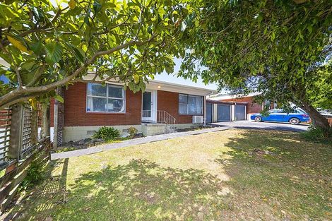 Photo of property in 2/1 Leigh Terrace, Bayview, Auckland, 0629