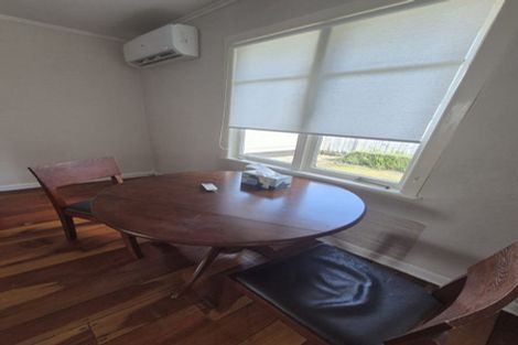 Photo of property in 3 Sandleigh Road, Hamilton Lake, Hamilton, 3204