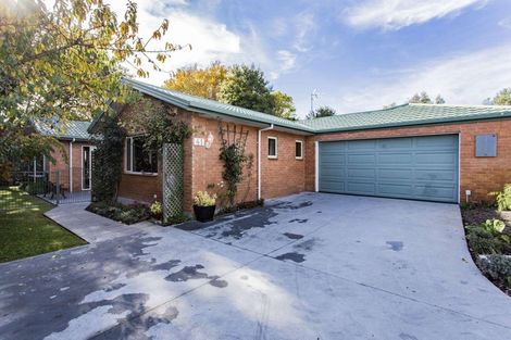 Photo of property in 41 Manor Place, Bryndwr, Christchurch, 8053