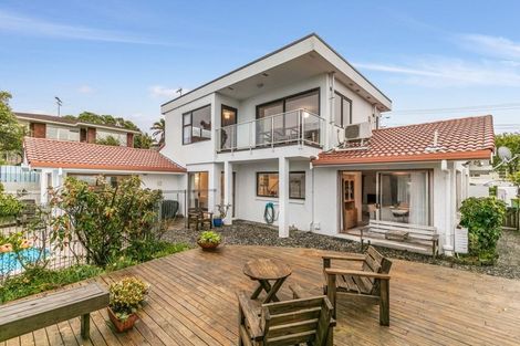 Photo of property in 13 Deep Creek Road, Torbay, Auckland, 0630