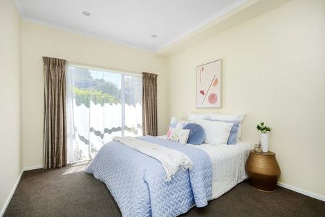 Photo of property in 39 Arahiwi Grove, Tirohanga, Lower Hutt, 5010