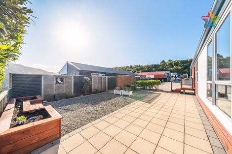 Photo of property in 20 Otonga Heights, Maungaraki, Lower Hutt, 5010