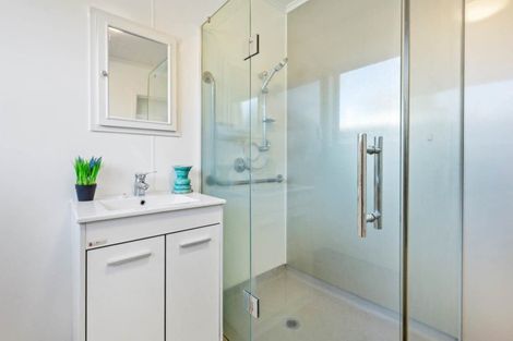 Photo of property in 2/62 Abbotts Way, Remuera, Auckland, 1050