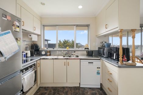 Photo of property in 21 Milton Road, Otumoetai, Tauranga, 3110