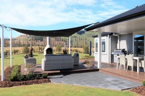 Photo of property in 500 Kinloch Road, Kinloch, Taupo, 3377