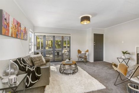 Photo of property in 301 Royal Road, Massey, Auckland, 0614