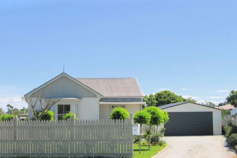 Photo of property in 37 Lytton Road, Riverdale, Gisborne, 4010