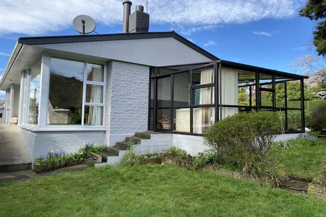 Photo of property in 23 Charters Street, Glenross, Dunedin, 9011