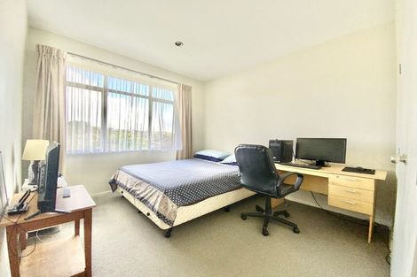 Photo of property in 4 Luna Place, Henderson, Auckland, 0612