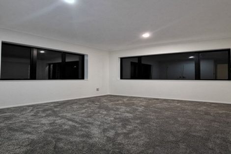 Photo of property in 2a Elizabeth Avenue, Papatoetoe, Auckland, 2025