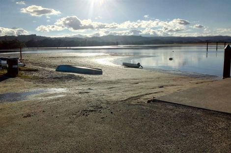 Photo of property in 403a Beach Road, Whangamata, 3620