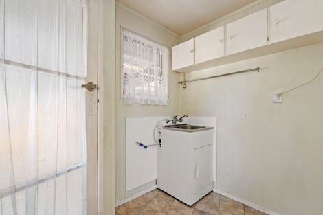 Photo of property in 32 Browning Crescent, Owhata, Rotorua, 3010