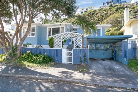 Photo of property in 9 Ahuriri Street, Strathmore Park, Wellington, 6022