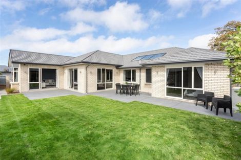 Photo of property in 46 Reka Street, Parklands, Christchurch, 8083