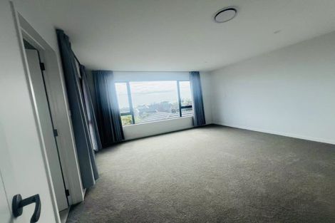 Photo of property in 33 Kotuitui Drive, Wainui, Silverdale, 0992