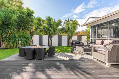 Photo of property in 10 Ander Place, Takapuna, Auckland, 0622