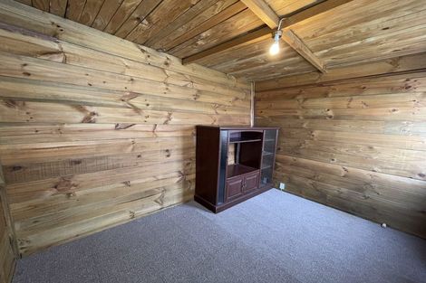 Photo of property in 11 Thornlow Street, Glendene, Auckland, 0602