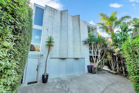 Photo of property in 48c Anglesea Street, Freemans Bay, Auckland, 1011
