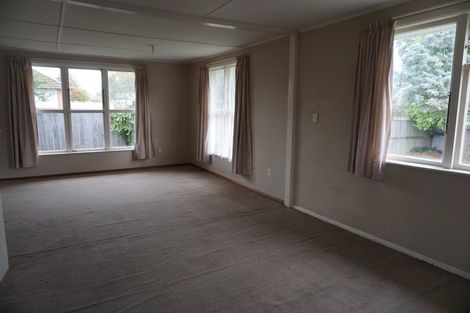 Photo of property in 52 Lipscombe Crescent, Havelock North, 4130