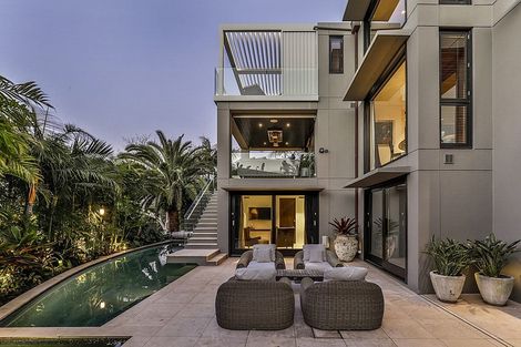 Photo of property in 11 Bella Vista Road, Herne Bay, Auckland, 1011