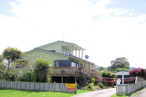 Photo of property in 21 Hereford Place, Waihi Beach, 3611