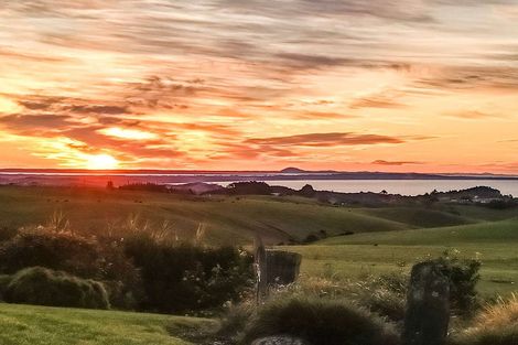 Photo of property in 601 Cable Bay Block Road, Cable Bay, 0420