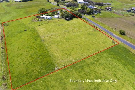 Photo of property in 42 Karioitahi Road, Waiuku, 2683