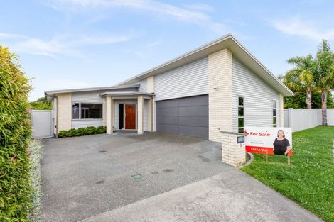 Photo of property in 2 Edwards Street, Frimley, Hastings, 4120