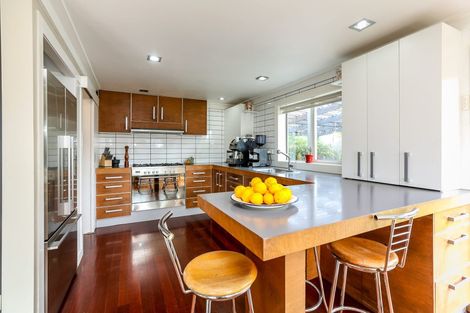 Photo of property in 26 Sackville Street, Fitzroy, New Plymouth, 4312