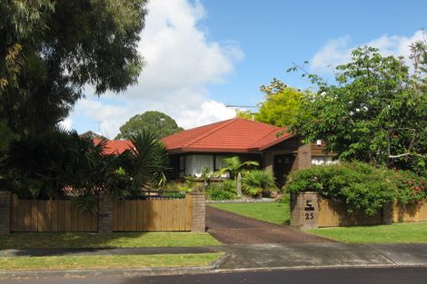 Photo of property in 25 Perotti Place, Conifer Grove, Takanini, 2112