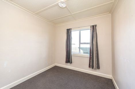 Photo of property in 184 Cornfoot Street, Castlecliff, Whanganui, 4501