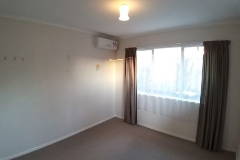 Photo of property in 2/18 Carriage Close, Northpark, Auckland, 2013