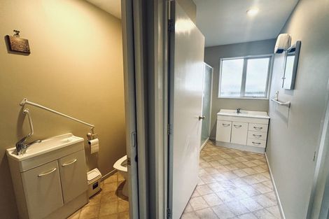 Photo of property in 41 Manor Place, Bryndwr, Christchurch, 8053