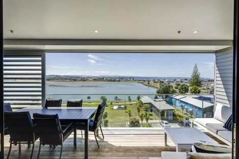 Photo of property in 502/7 Humber Street, Pandora, Napier, 4110