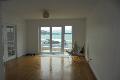 Photo of property in 35a Marine Parade, Seatoun, Wellington, 6022