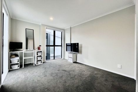 Photo of property in 9b Hinau Grove, Wainuiomata, Lower Hutt, 5014