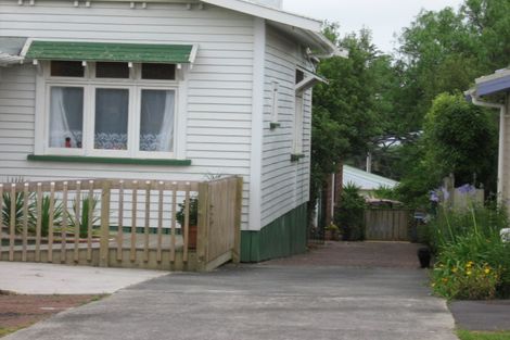 Photo of property in 43 Formby Avenue, Point Chevalier, Auckland, 1022