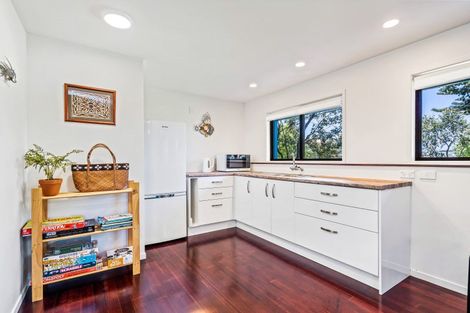 Photo of property in 9 Hall Road, Pataua North, Whangarei, 0175