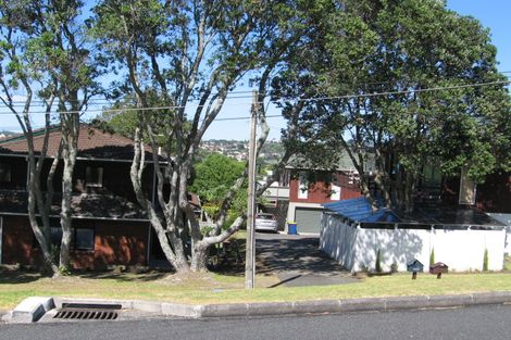 Photo of property in 2/5 Orchard Road, Browns Bay, Auckland, 0630