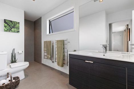 Photo of property in 10 Sunnyside Lane, Wanaka, 9305