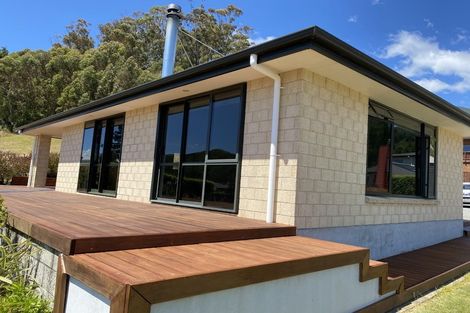 Photo of property in 10 Pukeko Place, Picton, 7220