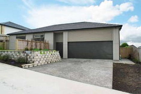Photo of property in 51 Staithes Drive North, Whitby, Porirua, 5024