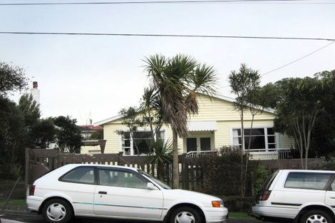 Photo of property in 35 Donald Street, Karori, Wellington, 6012