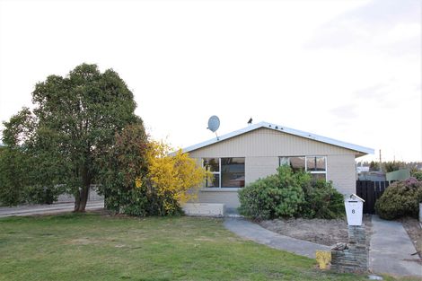 Photo of property in 8 Campbell Street, Alexandra, 9320