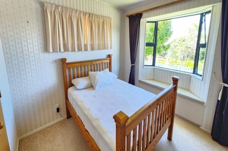 Photo of property in 11 Te Ngaere Place, Merrilands, New Plymouth, 4312