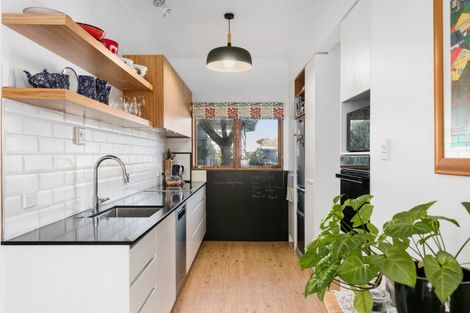 Photo of property in 218 Clifford Street, Whataupoko, Gisborne, 4010